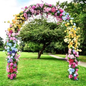 What do you need to know about renting a flower wall? Picture Blast Photo Booth Hire